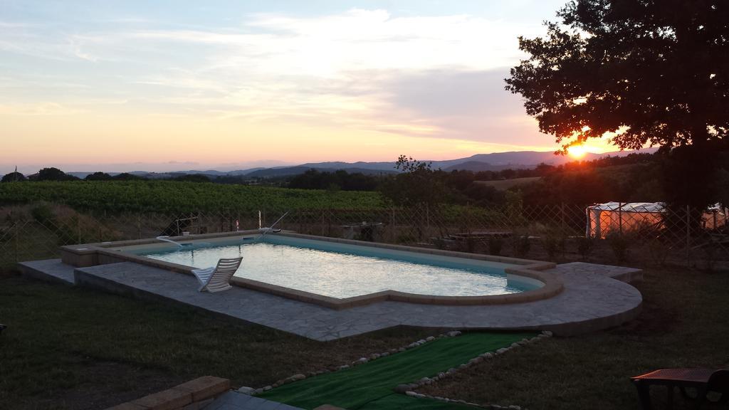 Agriturismo Airone ピティリアーノ エクステリア 写真