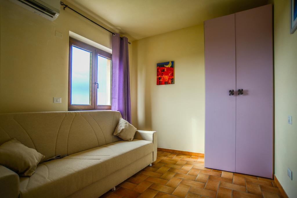 Agriturismo Airone ピティリアーノ エクステリア 写真