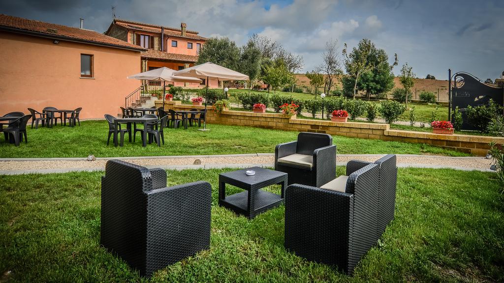Agriturismo Airone ピティリアーノ エクステリア 写真